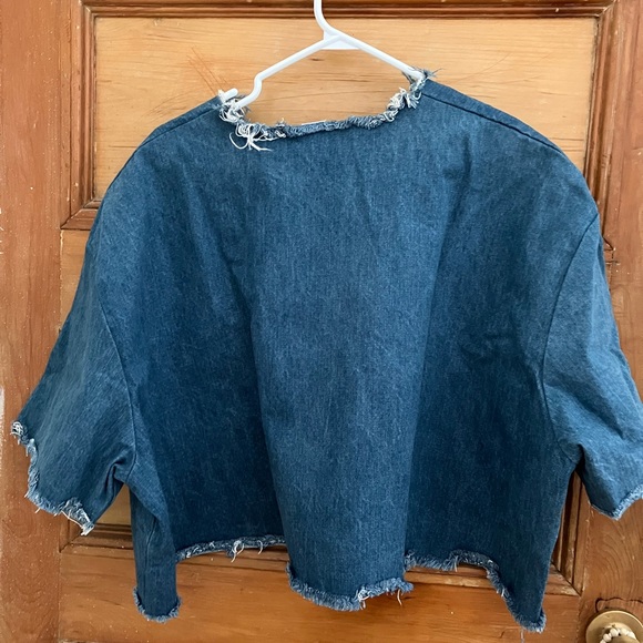 Ashley Rowe, mid-tone denim top, O/S - Picture 4 of 4